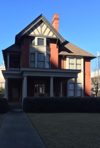 The Margaret Mitchell House used to be an apartment building for ten renters. Peggy Marsh (aka Margaret Mitchell) and her husband John moved in to apt 1 on their wedding day on July 4, 1925.